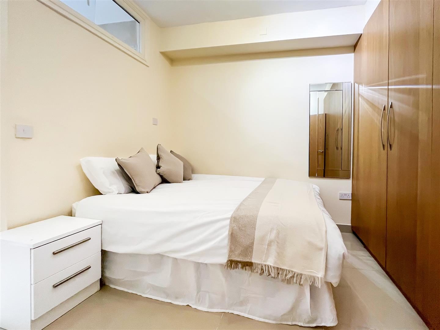 1 bed property in Fursecroft Court, Marylebone